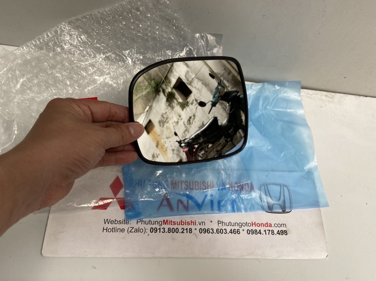 Mặt gương bên lái xe Honda CITY 2021-2022